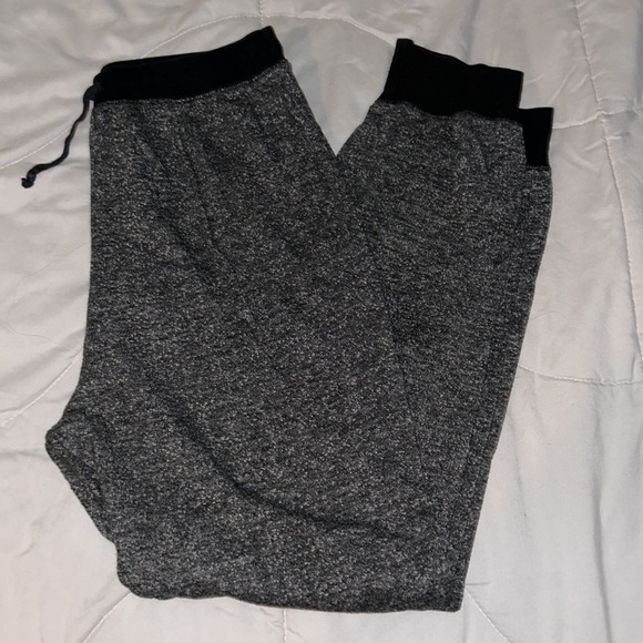 Gray sweatpants - Picture 2 of 3